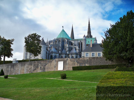 View over Chartre cathedral 