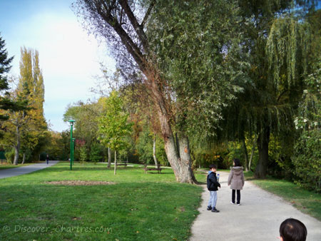 Promenade des Bords de L'Eure