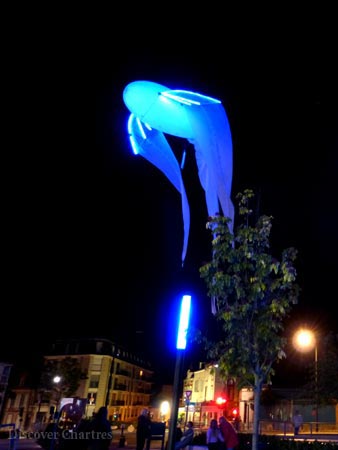 The giant luminous kite