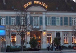 Grand Monarque Hotel Chartres