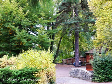 Autumn in Bords de L'Eure Park, Chartres