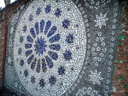 Maison Picassiette - Rose Window