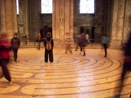 Walking Chartres Cathedral Labyrint